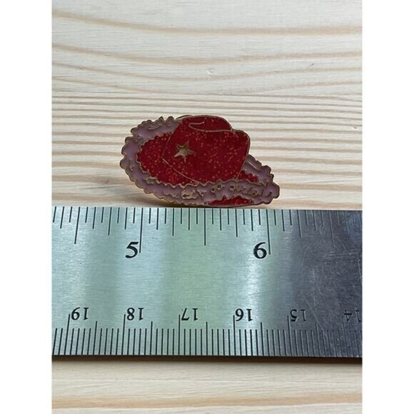 Red Glitter Cowboy Hat Enamel Pin With Gold-Tone Backing - Picture 2 of 3